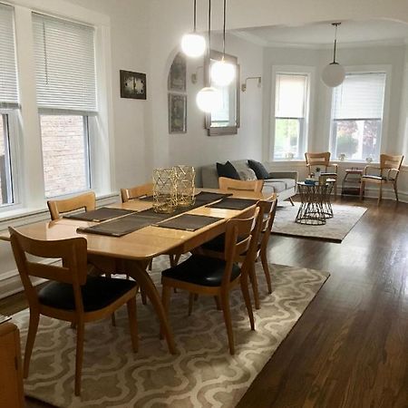 Logan Square Modern Apartment Chicago Buitenkant foto