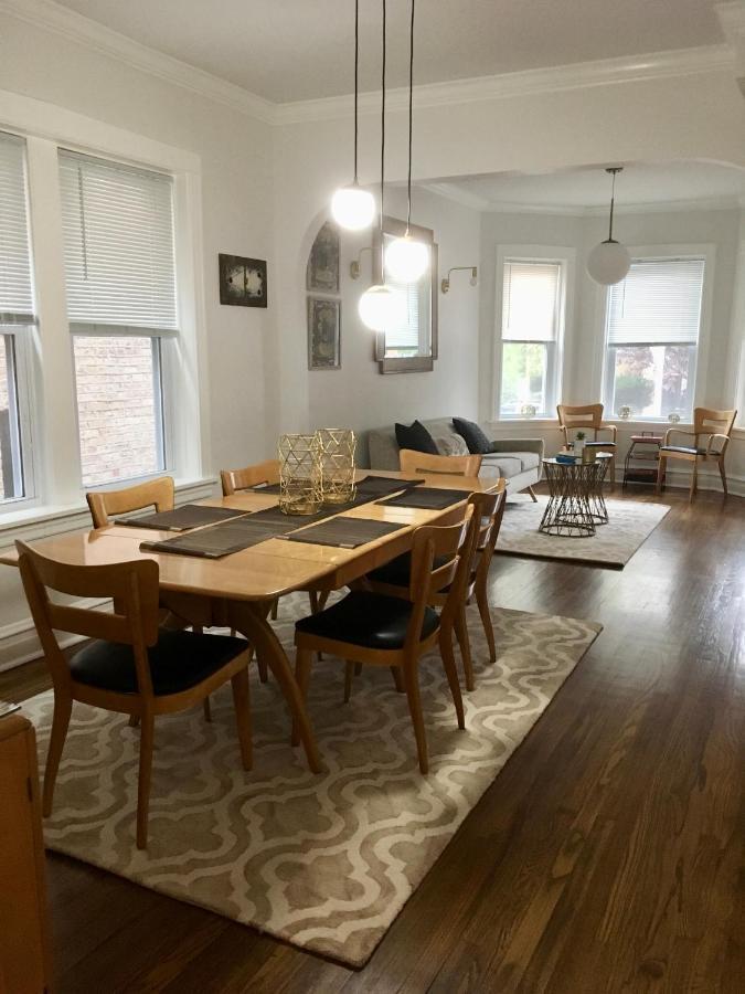 Logan Square Modern Apartment Chicago Buitenkant foto